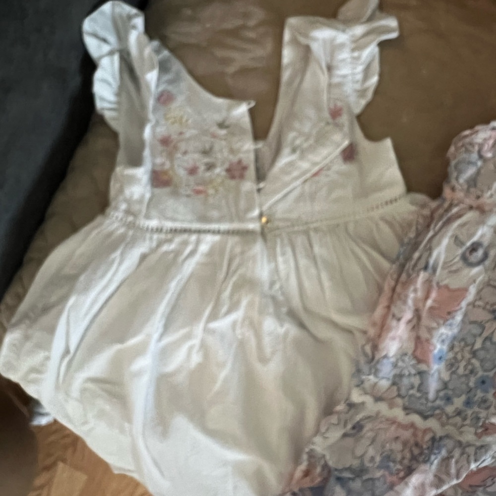 Bundle two dresses in excellent condition - Picture 2 of 4